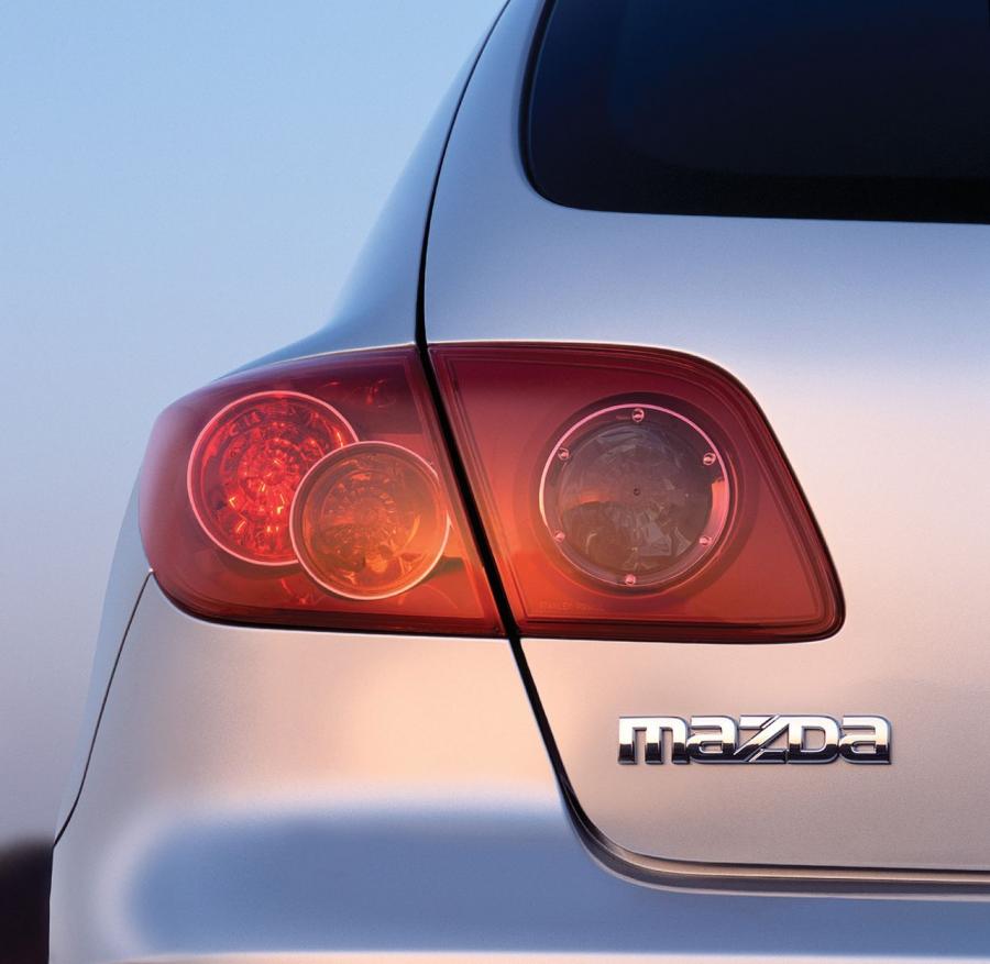  Mazda3 2003 года  (фото 128 из 142)